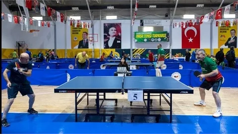 4. VETERANLAR MASA TENİSİ TURNUVASI’NDA ŞAMPİYONLAR BELLİ OLDU