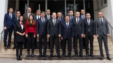 VALİ PEHLİVAN'DAN, ÇEVRE, ŞEHİRCILİK VE İKLİM DEĞİŞİKLİĞİ İL MÜDÜRLÜĞÜNE ZİYARET