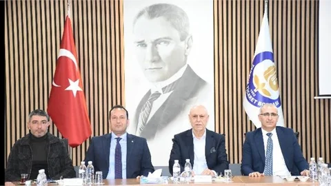TARSUS TİCARET BORSASI’NIN KONUĞU MUSTAFA ATEŞ OLDU