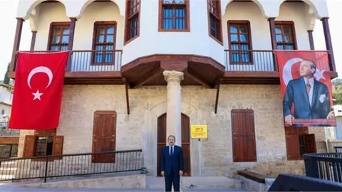 VALİ PEHLİVAN, SİLİFKE'DE TARİHİ YAPILARDA İNCELEMELERDE BULUNDU