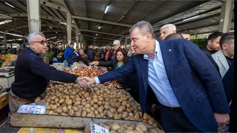 SEÇER: “EKONOMİNİN ÇİVİSİ ÇIKTI, TEDAVİSİ SANDIK”
