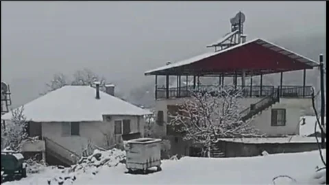 MERSİN'İN YAYLALARINDA KAR YAĞIŞI ETKİLİ OLUYOR