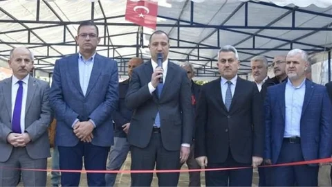 TARSUS'TA " HAYIR ÇARŞISI" DUALARLA AÇILDI
