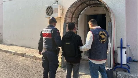 “KASTEN ÖLDÜRME ŞÜPHELİSİ JANDARMADAN KAÇAMADI”