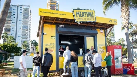 BÜYÜKŞEHİR, LEZZET KİOKSLARIYLA DAMAKLARI ŞENLENDİRMEYE DEVAM EDİYOR