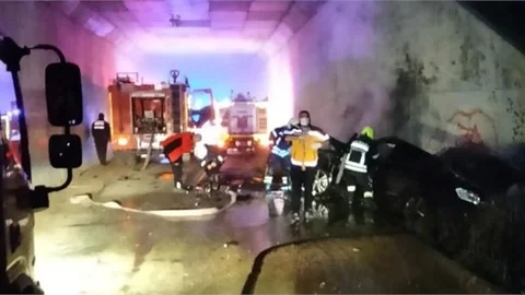 Tarsus'ta havaalanı yolunda kaza: 2 yaralı