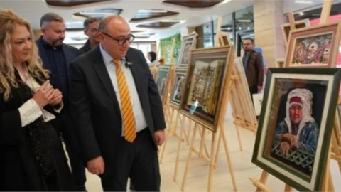 Sanatın Renkleri Bu Sergide Buluşuyor