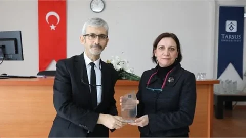 TARSUS ÜNİVERSİTESİ'NDE 2024 YILI AKADEMİK TALTİF TÖRENİ DÜZENLENDİ