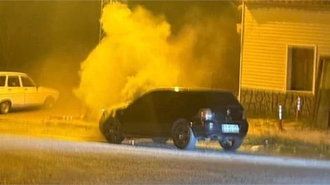 Mersin’de Seyir Halindeki Minibüs Alev Alev Yandı