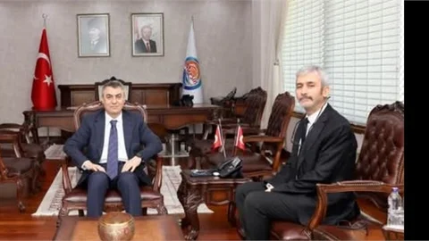 REKTÖR ÖZEN'DEN, VALİ TOROS'A "HAYIRLI OLSUN" ZİYARETİ