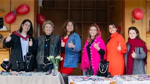 BÜYÜKŞEHİR’İN ÜRETİCİ KADIN STANTLARINDA BU KEZ EL EMEĞİ SEVGİ DOLU ÜRÜNLER YER ALDI