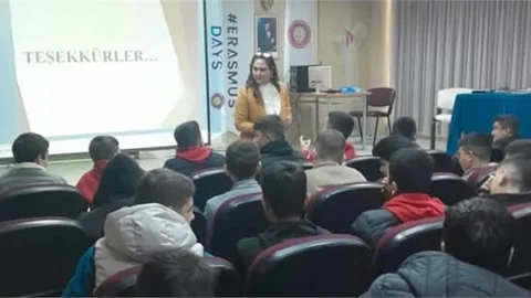 TARSUS'TA "AÇIK KAPI" BIRİMİ ÖĞRENCİLERE TANITILDI