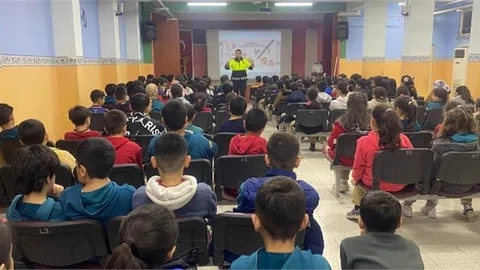 OKULLARDA TRAFİK GÜVENLİĞİ EĞİTİMLERİ