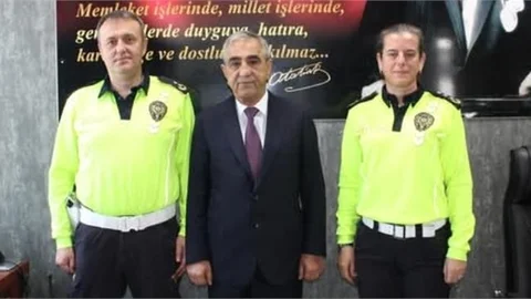 BAŞKAN SARI'DAN İL EMNİYET MÜDÜR YARDIMCISI ÇAĞLI İLE ŞUBE MÜDÜRÜ BEYOĞLU'NA HAYIRLI OLSUN ZİYARETİ