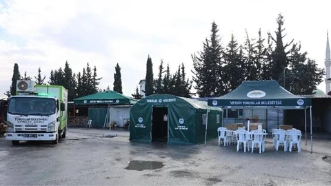 TOROSLAR BELEDİYESİ ZOR GÜNLERDE DE VATANDAŞLARIN YANINDA