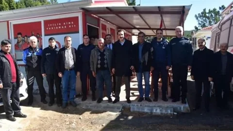 Bozyazı Kaymakamı Tuncay Topsakaloğlu’ndan Türk Kızılayı Kan Bağış Aracına Ziyaret