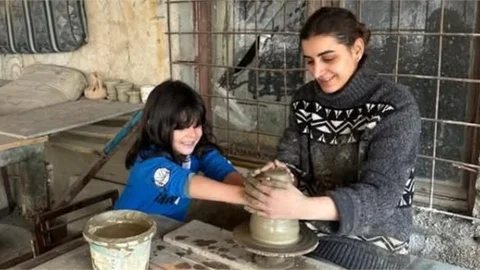 TARSUS'TA ÖĞRENCİLERE ÇÖMLEK SANATI TANITILDI