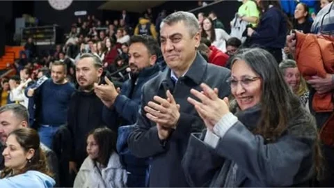 VALİ TOROS, ÇBK'NİN FENERBAHÇE GALİBİYETİNİ KUTLADI