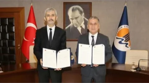 Mersin Üniversitesi ile Tarsus Üniversitesi Arasında Ortak Kütüphane Protokolü İmzalandı