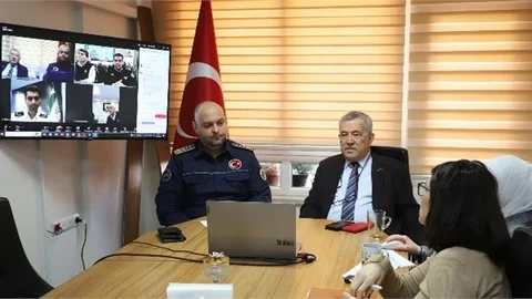 MERSİN BÜYÜKŞEHİR İTFAİYESİ DENEYİMLERİNİ AMF’DE ANLATTI