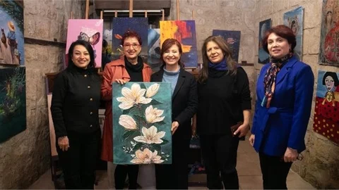 MERSİN BÜYÜKŞEHİR BELEDİYESİ, ‘KADINA DAİR’ TEMASIYLA RESİM SERGİSİ DÜZENLEDİ