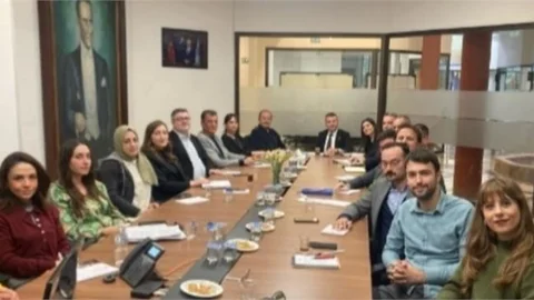 Mersin, vizyon projelerini ortak akılla belirleyecek.