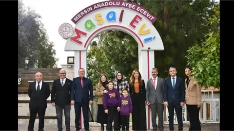 VALİ TOROS VE EŞİ DUDU TOROS, MERSİN AYŞE ECEVİT MASAL EVİNİ ZİYARET ETTİ