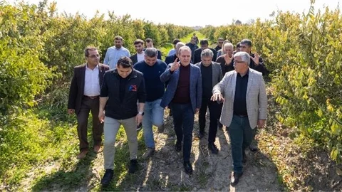 BAŞKAN SEÇER, ZİRAİ DON OLAYINDAN ETKİLENEN ÇİFTÇİLERLE BİR ARAYA GELDİ