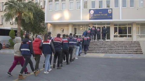 JANDARMADAN DOLANDIRICILIK OPERASYONU