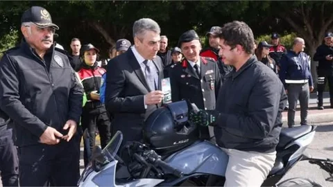 Vali Toros, Mersin'de ‘Trafik ve Asayiş Uygulaması’ başlattı