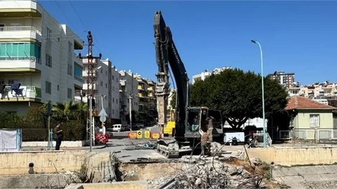 MERSİN BÜYÜKŞEHİR BELEDİYESİ’NDEN TARSUS’UN DÖRT BİR NOKTASINDA ÇALIŞMA