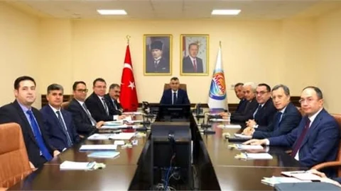 VALİ TOROS BAŞKANLIĞI'NDA KOORDİNASYON TOPLANTISI