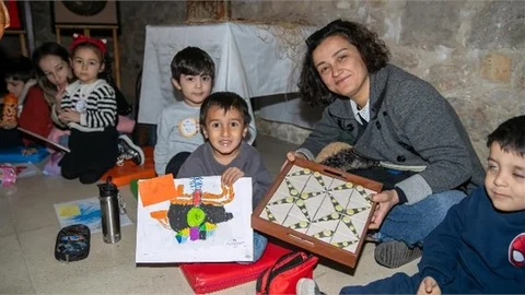 BÜYÜKŞEHİR ÇOCUK GELİŞİM MERKEZLERİ, MİNİKLERİ SANATLA BULUŞTURUYOR