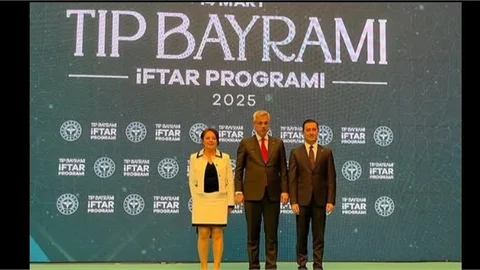 MÜDÜR EKİCİ, İSTANBUL'DA DÜZENLENEN İFTAR PROGRAMINA KATILDI