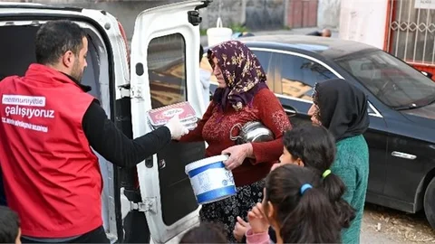 BÜYÜKŞEHİR RAMAZAN’IN BEREKETİNİ SOFRALARA TAŞIYOR