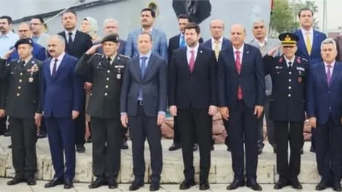 BAŞKAN BOLTAÇ, ÇANAKKALE DENİZ ZAFERİ’NİN 110. YIL DÖNÜMÜ PROGRAMINA KATILDI