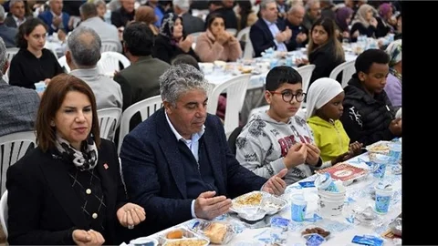 ANAMURLULAR BÜYÜKŞEHİR’İN RAMAZAN SOFRASINDA BULUŞTU