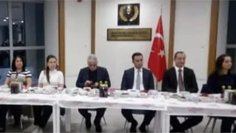 TARSUS'TA SAĞLIK ÇALIŞANLARI İFTARDA BİRARAYA GELDİ