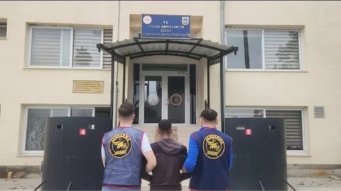 “BAŞKASINA AİT KİMLİK İLE SAKLANAN ŞÜPHELİ JANDARMADAN KAÇAMADI”