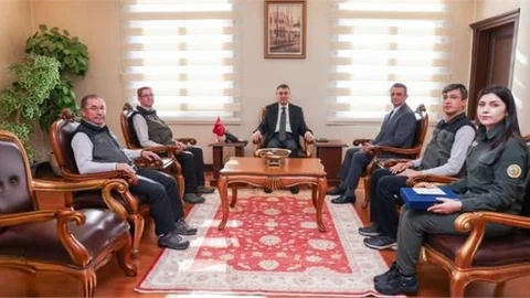 VALİ TOROS'A , 21 MART DÜNYA ORMANCILIK GÜNÜ ZİYARETİ