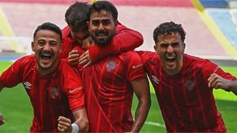 MERSİN İDMANYURDU'NUN LİGDE KALMA İNANCI:1-0