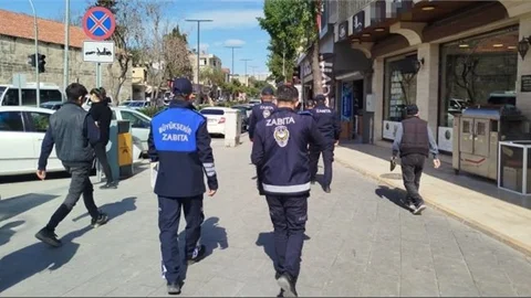 BAYRAM ÖNCESİNDE ZABITALARIN KALDIRIM DENETİMLERİ SIKLAŞTIRILDI