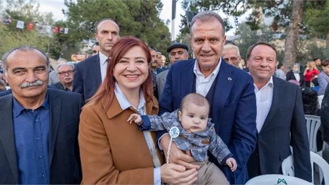 BAŞKAN SEÇER VE MERAL SEÇER, MUT’TA VATANDAŞLARLA İFTAR YAPTI