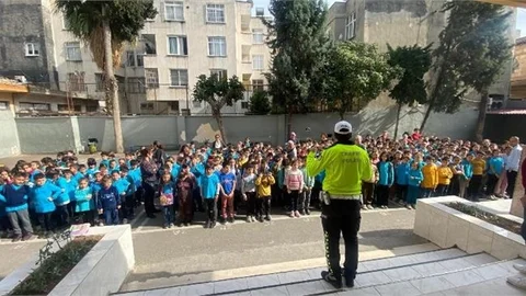 Bilinçli bir nesil için eğitim faaliyetlerimize devam ediyoruz