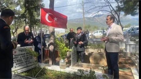 Kaymakam Tuncay Topsakaloğlu’ndan Şehitlik Ziyareti