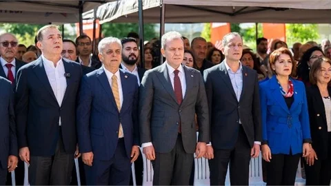 BAŞKAN SEÇER, CHP İL BAŞKANLIĞI'NIN BAYRAMLAŞMA PROGRAMINA KATILDI