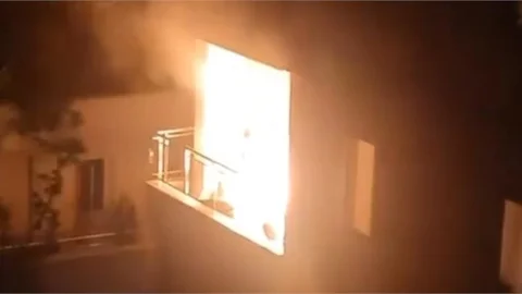 MERSİN'DE EV YANGINI