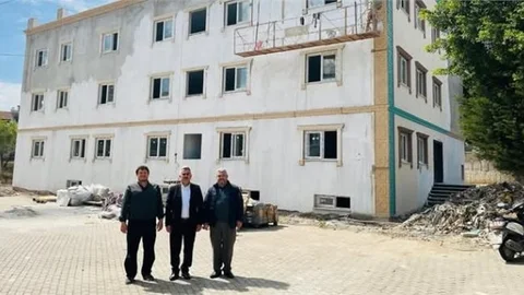 TARSUS'TA AYŞE BETÜL KIZ KUR'AN KURSU'NUN KABA İNŞAATI TAMAMLANDI