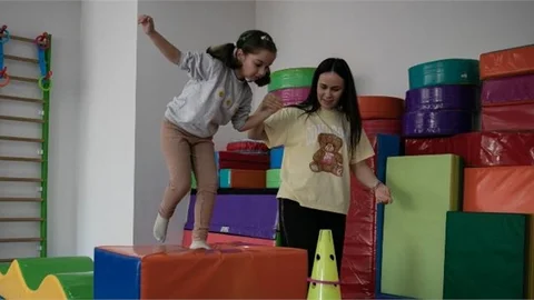 ÖZEL BİREYLER ZORLUKLARI BÜYÜKŞEHİR’LE AŞIYOR