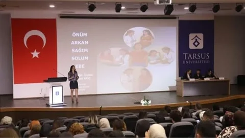 Ebeveynliğe Geçiş Süreci, Uzmanlar Tarafından Sempozyumda Ele Alındı